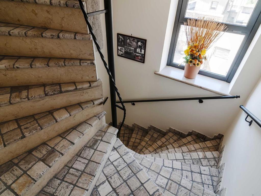 Отель La Casa Degli Artisti 1 Неттуно Экстерьер фото